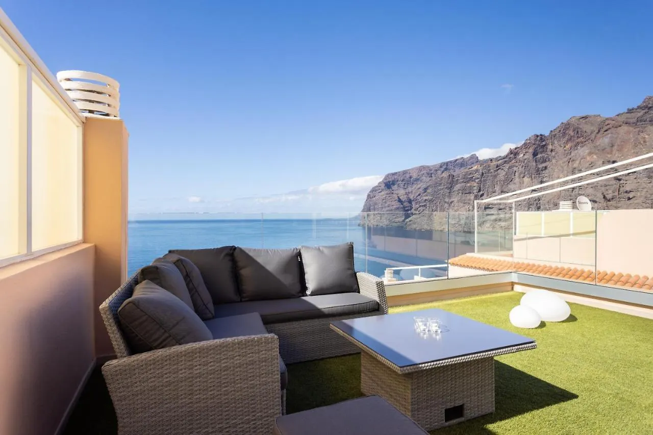 Spectacular Penthouse With Amazing Views location